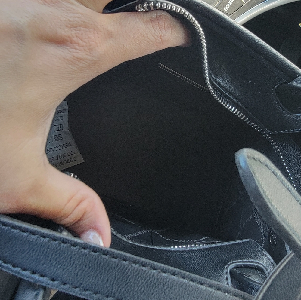 Steve Madden Denim Canvas Bwebber Crossbody Strap. - Picture 2 of 4